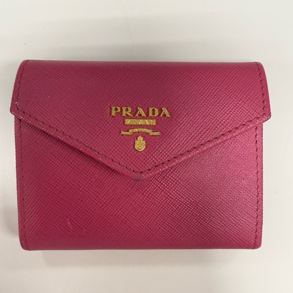 Authentic Prada Pink Wallet Card Case 👛